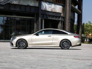 2019A(y)MG E 53 Coupe 4MATIC+ (c)