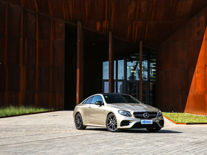 2019A(y)MG E 53 Coupe 4MATIC+ w^