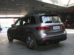 2021款AMG GLB 35 4MATIC 左后45度