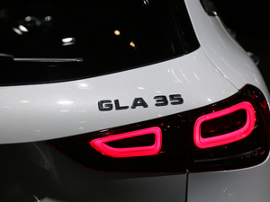 2021AMG GLA 35 4MATIC ^