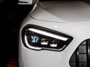 2021AMG GLA 35 4MATIC ^