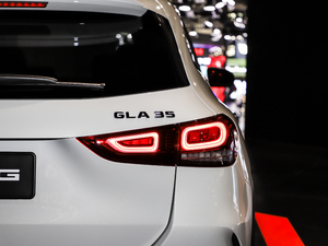 2021AMG GLA 35 4MATIC ^