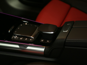 2021AMG GLA 45 4MATIC+ п؅^