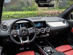 2021AMG GLA 35 4MATIC п؅^