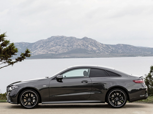 2021款AMG E 53 4MATIC+ 轿跑车 整体外观