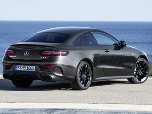 2021款AMG E 53 4MATIC+ 轿跑车 整体外观