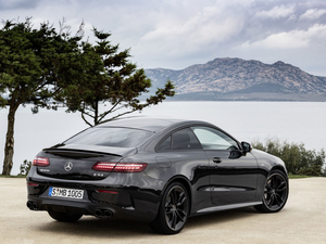 2021款AMG E 53 4MATIC+ 轿跑车 整体外观