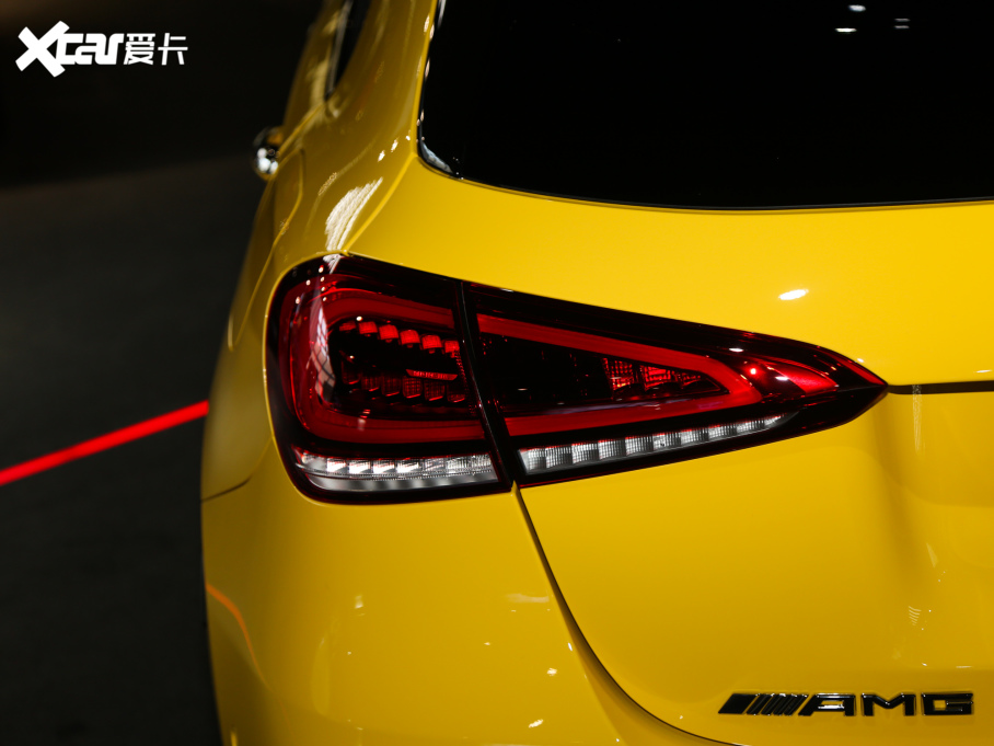 2020YA(j)AMG(M(jn)) AMG A 45 S 4MATIC+؄e