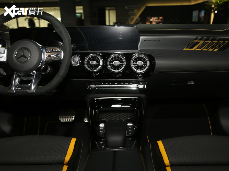 2020YA(j)AMG(M(jn)) AMG A 45 S 4MATIC+؄e