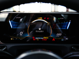 2020款AMG A 35 4MATIC 仪表