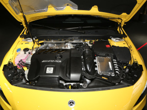 2020款AMG A 45 S 4MATIC+先型特别版 发动机