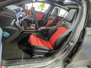 2020款AMG A 45 4MATIC+ 主驾驶座椅