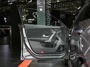 2021AMG CLA 45 S 4MATIC+ {λ܇T