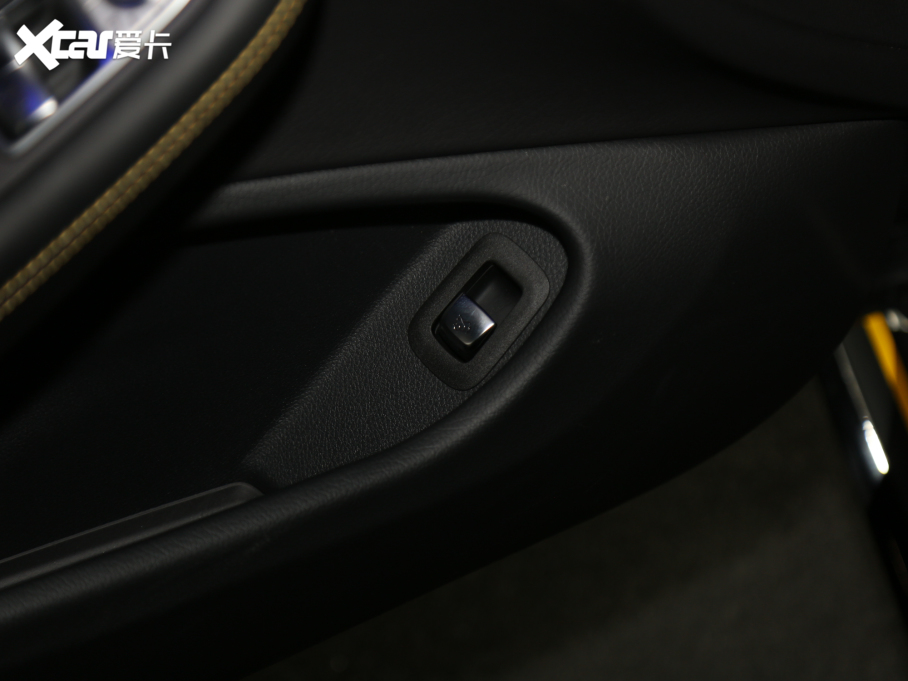 2021YC(j)AMG AMG C 63 I܇ ҹ؄e