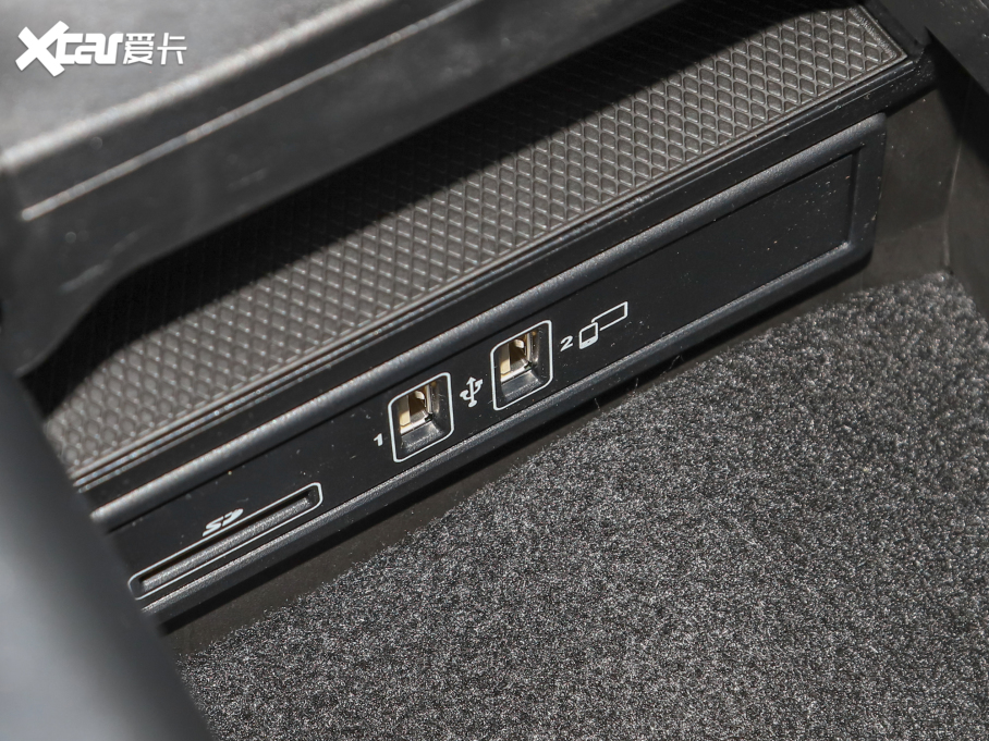 2021YCAMG AMG C 63