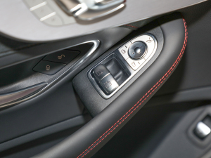 2021 AMG C 63 I܇ п؅^