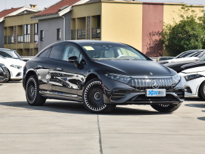 2022款AMG EQS 53 4MATIC+ 右前45度