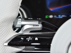 2022��AMG EQS 53 4MATIC+ �п؅^