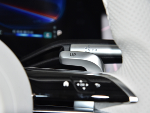 2022��AMG EQS 53 4MATIC+ �п؅^