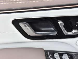 2022��AMG EQS 53 4MATIC+ �п؅^