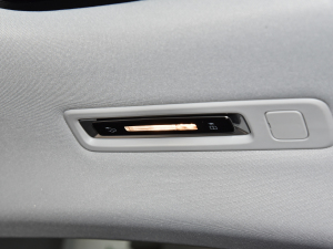 2022��AMG EQS 53 4MATIC+ �п؅^