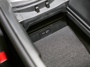 2022A(y)MG GT 50 T܇ g