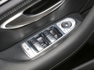 2022A(y)MG GT 50 T܇ п؅^(q)