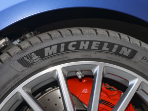 2022A(y)MG GT 50 4MATIC+ T܇  ݆̥Ʒ