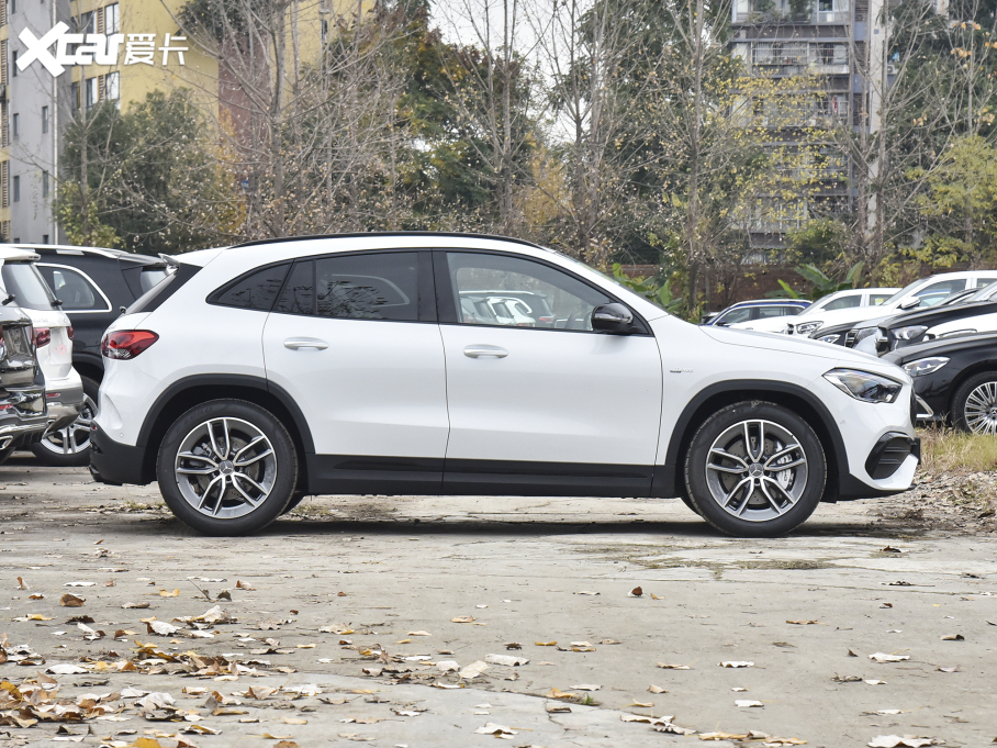 2022YGLA(j)AMG AMG GLA 35 4MATIC