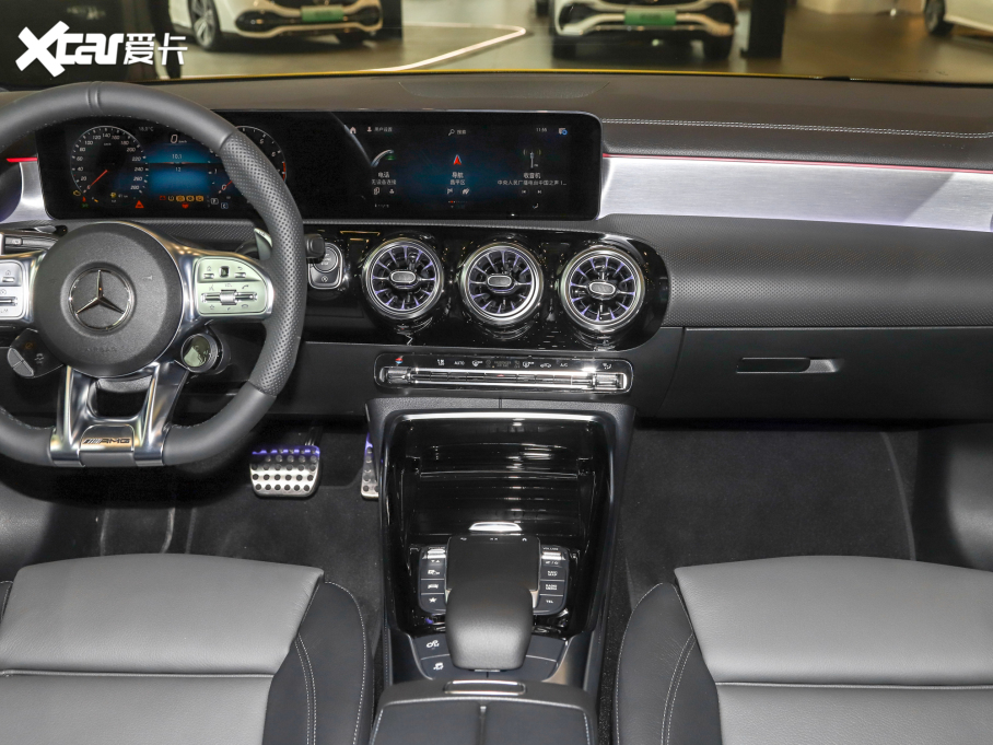 2022YAAMG(M) AMG A 35 4MATIC