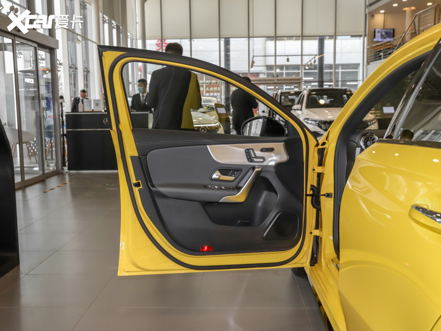 2022YAAMG(M) AMG A 35 4MATIC