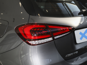 2022款AMG A 45 4MATIC+ 尾灯