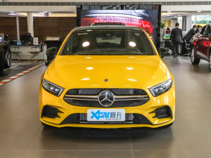 2022款AMG A 35 4MATIC 正前