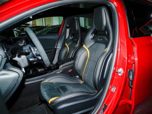 2022款AMG A 45 S 4MATIC+ 主驾驶座椅