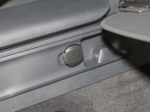 2022Ŀ AMG GLC 63 4MATIC+ п؅^