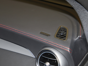 2022AMG GLC 43 4MATIC п؅^