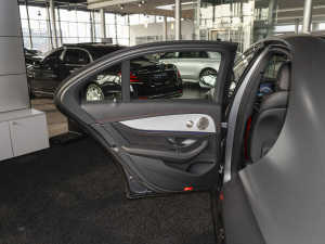 2022AMG E 53 4MATIC+ ܇T