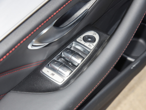 2022Ŀ AMG E 53 4MATIC+ {܇ƅ^	