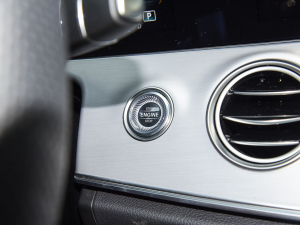 2022Ŀ AMG E 53 4MATIC+ п؅^(q)