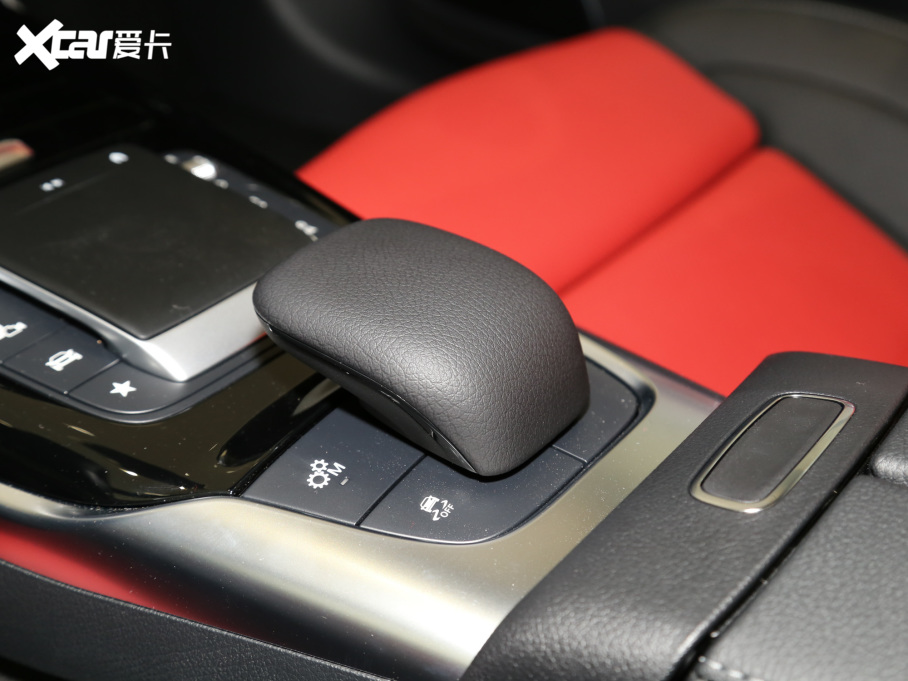 2022YCLAAMG AMG CLA 45 4MATIC+