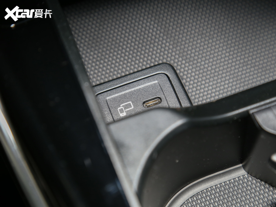 2022YCLAAMG AMG CLA 45 4MATIC+