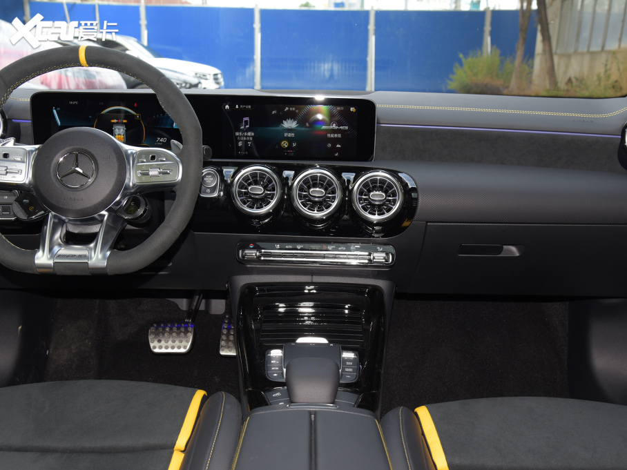 2022YCLAAMG AMG CLA 45 S 4MATIC+