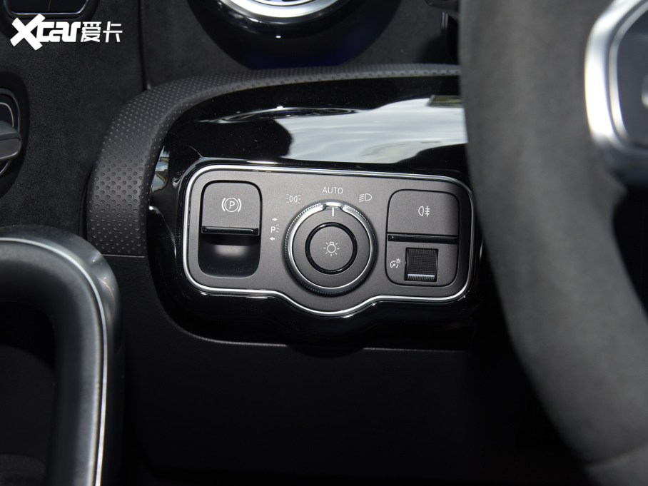 2022YCLAAMG AMG CLA 45 S 4MATIC+