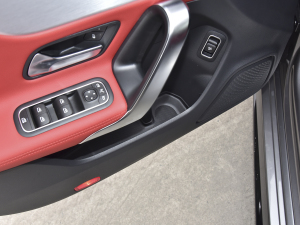 2022AMG CLA 35 4MATIC ǰTg