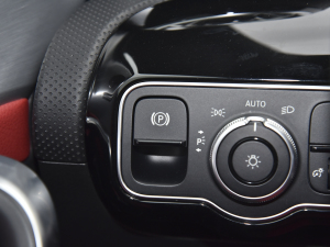 2022AMG CLA 35 4MATIC v܇Ƅ