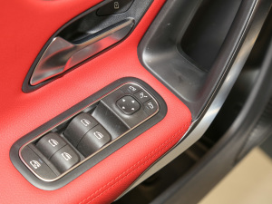 2022AMG CLA 45 4MATIC+ п؅^