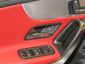 2022AMG CLA 45 4MATIC+ п؅^