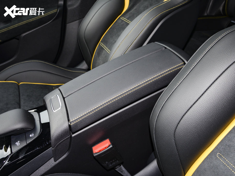 2023YCLAAMG AMG CLA 45 S 4MATIC+