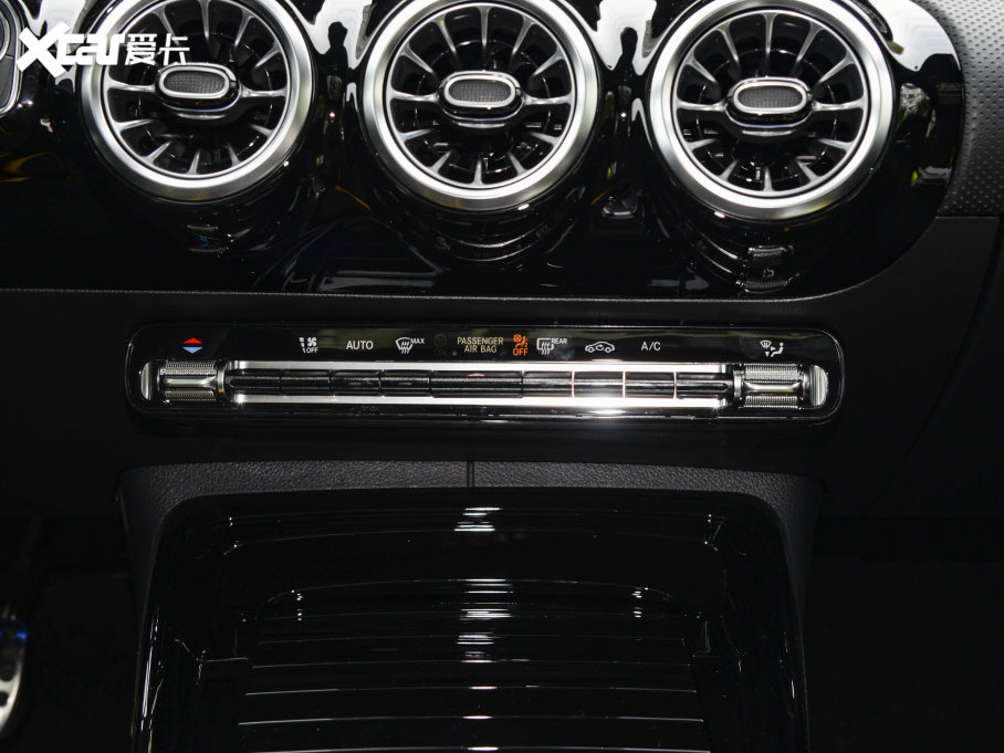 2023YCLAAMG AMG CLA 45 S 4MATIC+