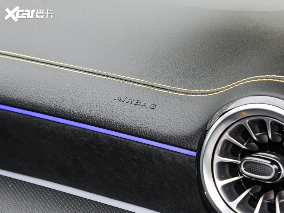 2023YCLAAMG AMG CLA 45 S 4MATIC+